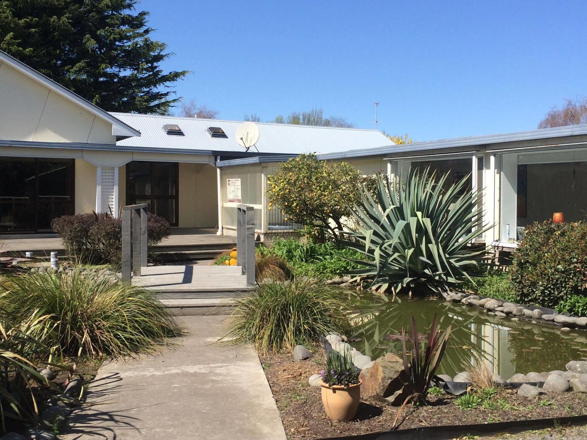 Water Lily Garden Bed & Breakfast Christchurch Eksteriør bilde